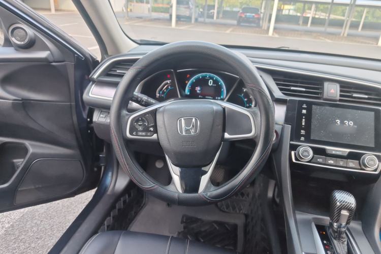 Used Honda Civic 2016 220TURBO CVT Luxury Edition
