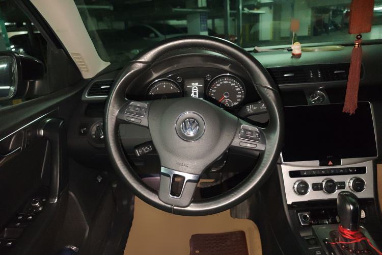 Used Volkswagen Magotan 2012 Revised 1.8TSI Luxury Version
