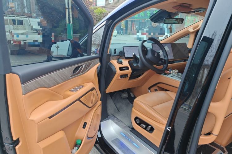 Used Wey Gaoshan 2025 Four-Wheel Drive Alpine 8
