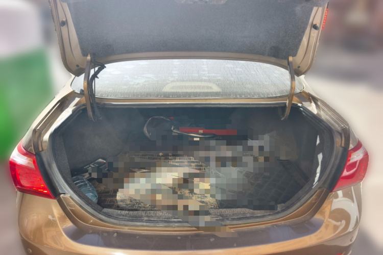 Used BYD G6 2012 1.5TI Manual Luxury Edition
