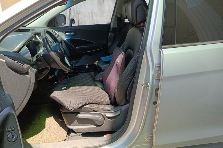 Used Hyundai Santa Fe 2013 2.4L Automatic 2WD Comfort Edition