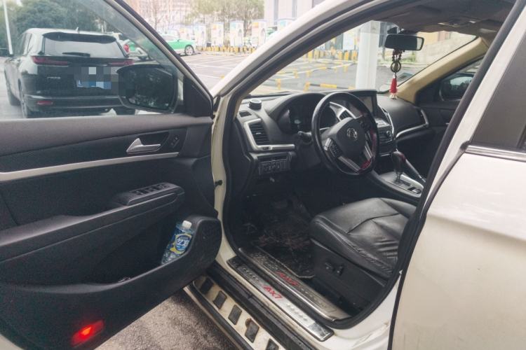 Used Dongfeng Aeolus AX7 2015 2.3L Automatic ZhiZun Version
