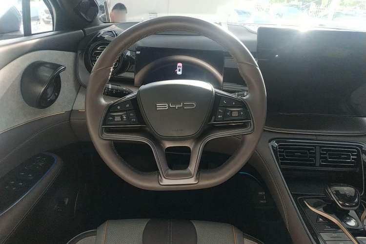 Used BYD Frigate 07 2023 DM-i 100KM Flagship Model