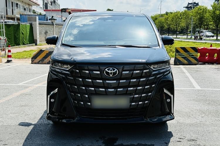 Used Toyota Alphard 2024 Dual-Engine 2.5L Prestige Edition
