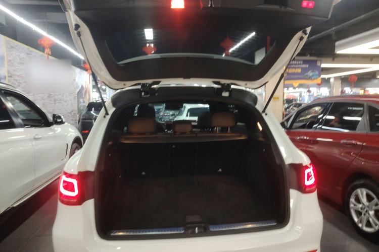 Used Mercedes-Benz GLC 2020 Facelift GLC 300 L 4MATIC Dynamic Edition
