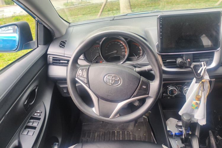 Used Toyota YARiS L Zhi Xuan 2022 X-Trail 1.5L CVT Leading PLUS Edition Steering Wheel