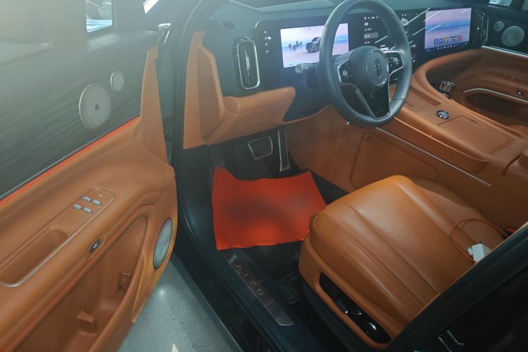 Used Hima AITO M9 2024 Range-Extended Ultra Version 42 kWh 6-Seater Model
