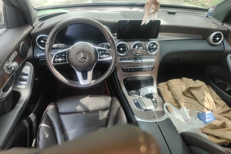 Used Mercedes-Benz GLC 2022 Second Facelift GLC 260 L 4MATIC Luxury Edition
