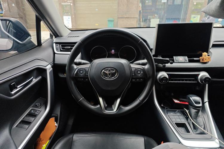 Used Toyota Wildlander 2021 2.0L CVT 4x4 Luxury Edition Steering Wheel