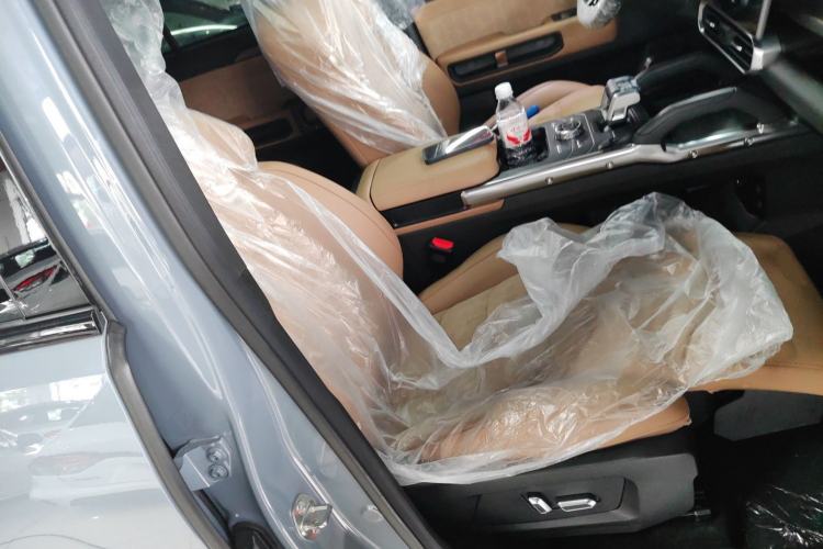 Used JETOUR Traveler 2023 2.0T All-Wheel Drive Conquer PRO