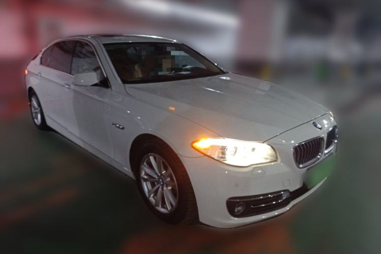 Used BMW 5 Series 2013 525Li Leading Model Front Right 45 Deg