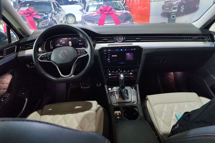 Used Volkswagen Magotan 2023 2 Million Units Limited Edition 330TSI DSG Leading Version