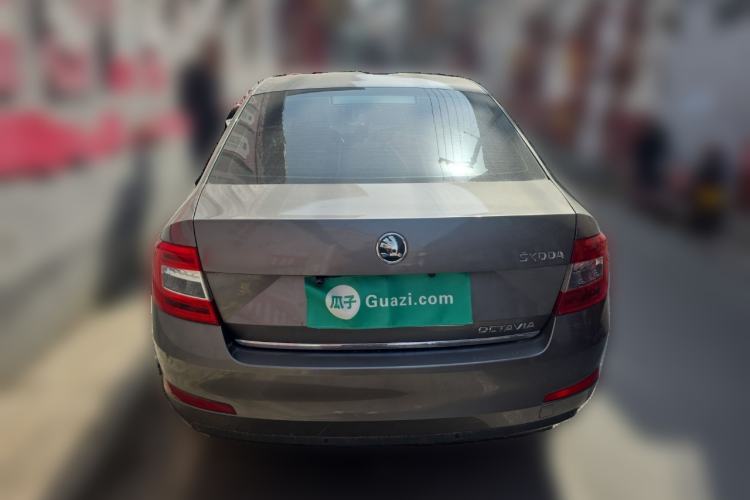 Used Skoda Octavia 2015 1.6L Automatic Yijun Edition
