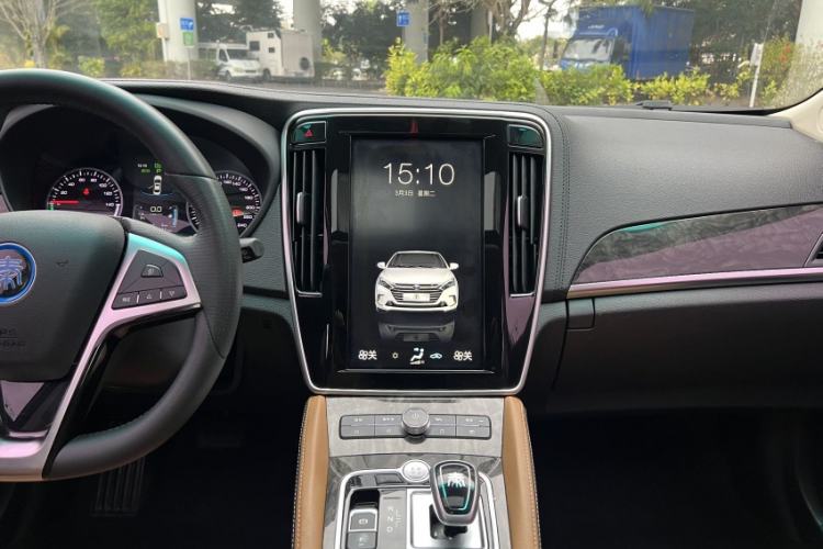 Used BYD Qin New Energy 2017 1.5T Luxury Model Interior 5