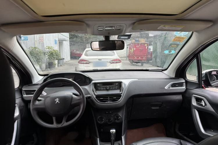 Used Peugeot 2008 2015 1.6L Automatic Playcool Edition