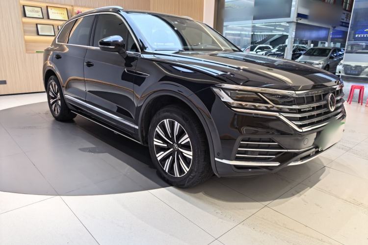 Used Volkswagen Touareg New Energy 2021 eHybrid Exterior 2