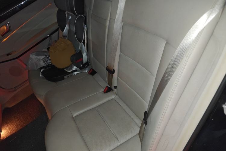 Used Mercedes-Benz E-Class 2014 E 260 L Luxury Model Left Rear Seat