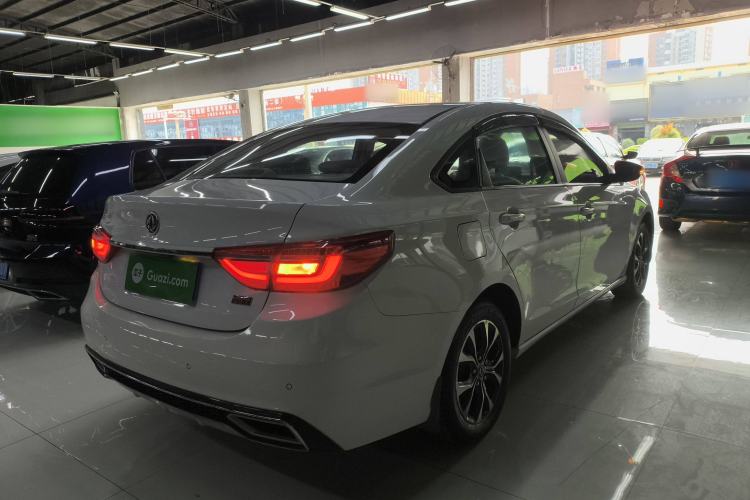 Used FORTHING Joyear S50 2017 1.6L CVT Luxury Model
