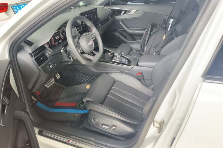 Used Audi A4L 2023 40 TFSI Luxury Dynamic Model