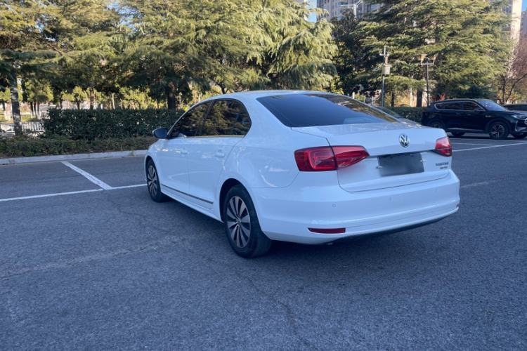 Used Volkswagen Sagitar 2017 180TSI Automatic Luxury Edition