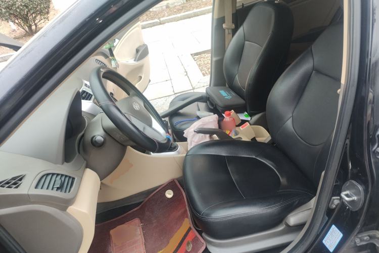 Used Hyundai Verna (older generation) 2010 Sedan 1.4L Manual Comfort GS
