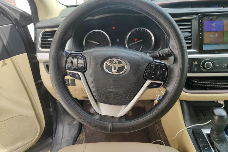 Used Toyota Highlander 2015 2.0T Four-Wheel Drive Elite Edition 7-Seater Steering Wheel