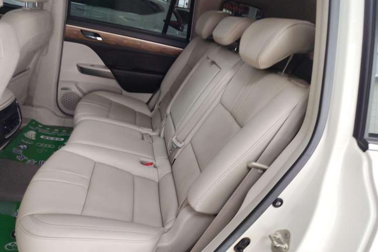 Used GAC Trumpchi GS8 2017 320T Two-Wheel Drive Luxury Smart Connectivity Version (7 Seats)