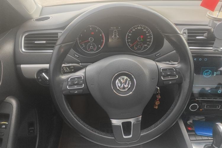 Used Volkswagen Sagitar 2014 Revised Version 1.4TSI Automatic Luxury Edition
