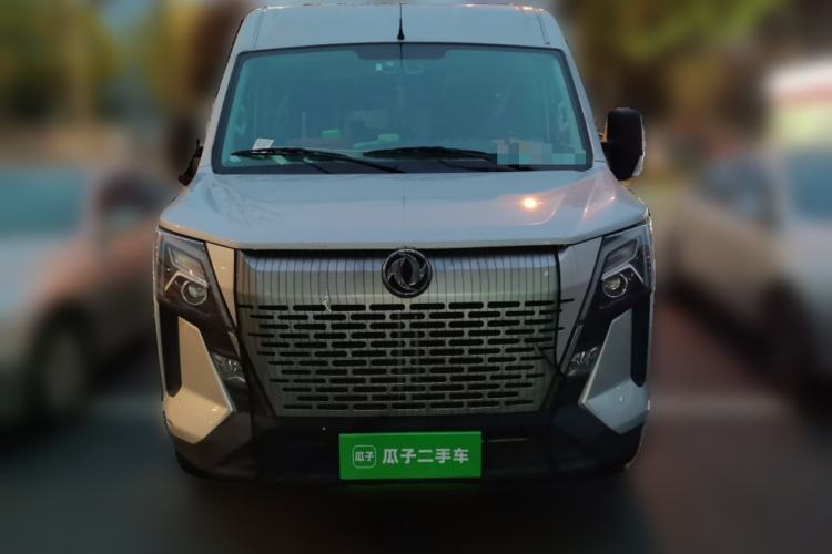 Used Dongfeng Yufeng 2023 V9+ 2.0T Manual Front-Wheel-Drive Multi-Function Mid-Roof Van with 7/8/9 Seats
