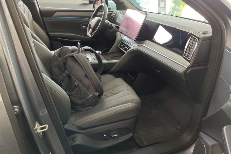 Used BYD Song L DM-i 2025 Intelligent Driving Version 160 km Excellence Edition Right Front Seat