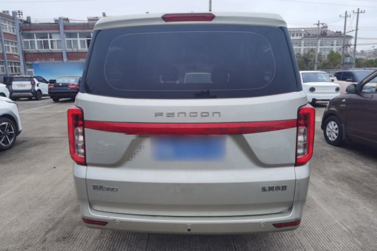 Used Dongfeng Fengon 380 2022 1.5L Comfort-Class Passenger Vehicle (Steel Spring) with 7 Seats