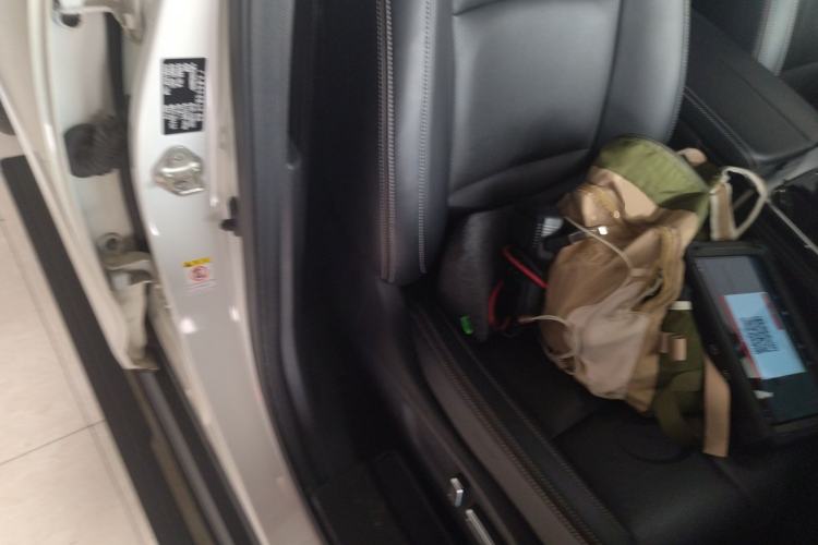 Used GAC Trumpchi GS8 2020 390T Two-Wheel Drive Luxury Smart Connectivity Version (7 Seats) Right Front Seat