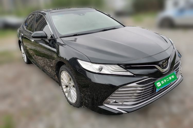 Used Toyota Camry 2018 2.5G Luxury Edition Front Right 45 Deg