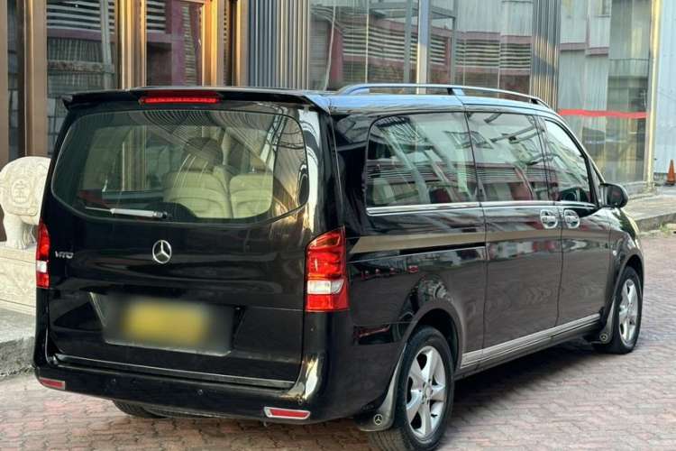 Used Mercedes-Benz Vito 2016 2.0T Elite Edition Exterior 7