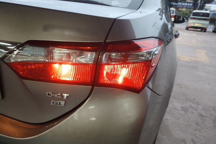 Used Toyota Corolla 2018 1.2T S-CVT GL Smart Enjoyment Version Right Rear Taillight