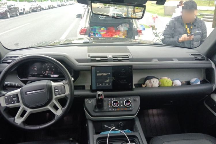 Used Land Rover Defender 2023 Facelift 110 3.0T P400 X-DYNAMIC HSE
