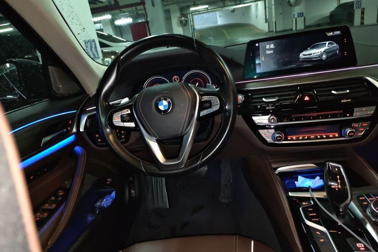 Used BMW 5 Series 2018 Facelifted 530Li Luxury Edition Premium Package
