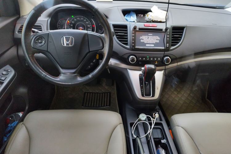 Used Honda CR-V 2012 2.0L two-wheel drive urban version
