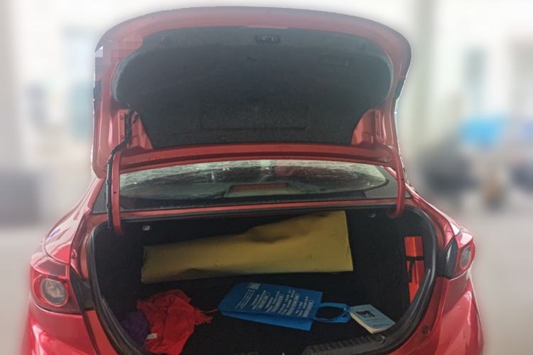 Used Mazda 3 Axela 2017 Sedan 1.5L Automatic Comfort Model Emission Standard China V