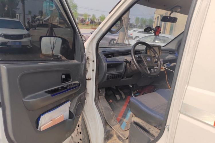 Used Dongfeng Yufeng EM27 2024 EM27L Eves Power 41.86 kWh Interior 3