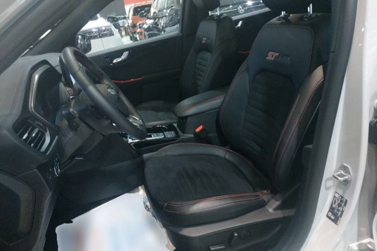 Used Ford Escape 2024 EcoBoost 245 Four-Wheel Drive ST-Line Pro Trim Left Front Seat