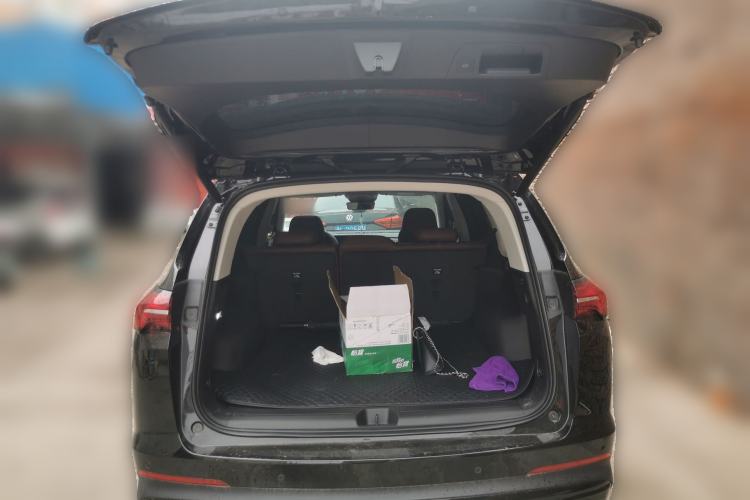 Used Buick Envision 2025 Encore Plus 28T Two-Wheel-Drive Platinum Edition