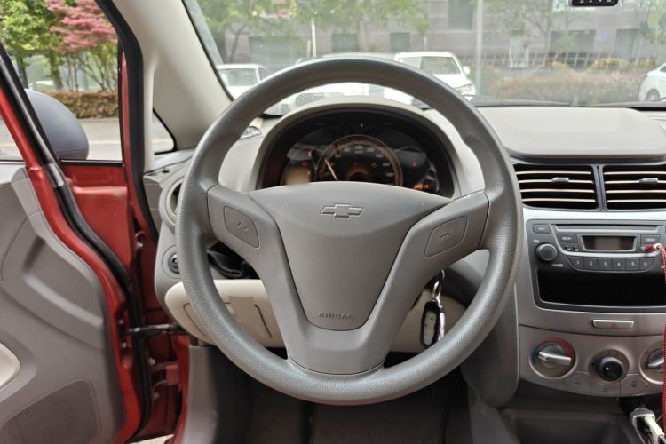 Used Chevrolet Sail 2013 Sedan 1.2L Manual Fashion Edition Steering Wheel