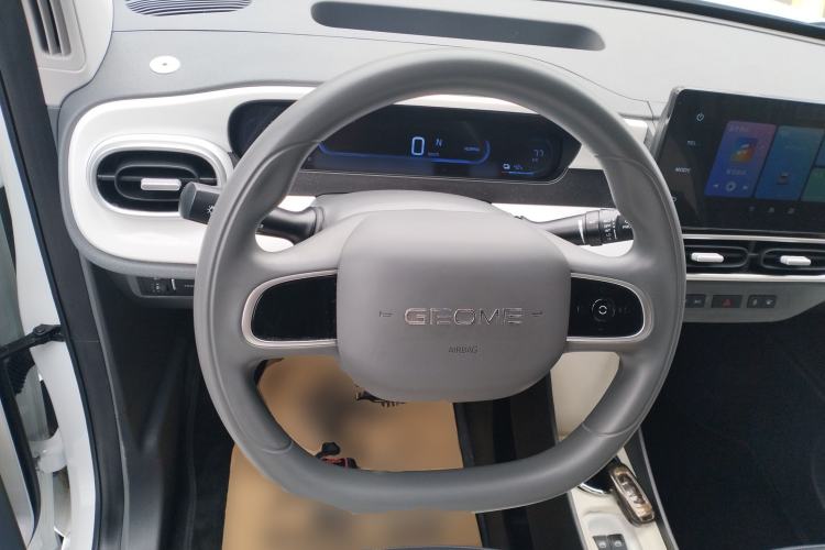 Used Geely Galaxy Panda 2025 210km Panda Rider Steering Wheel