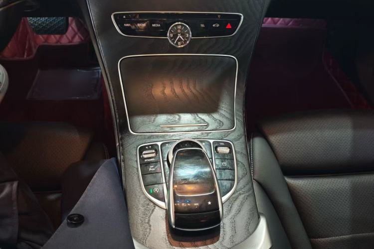 Used Mercedes-Benz C-Class 2018 C 200 L Sport Edition Interior 4