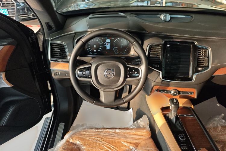 Used Volvo XC90 2017 T6 Prestige 7-Seater
