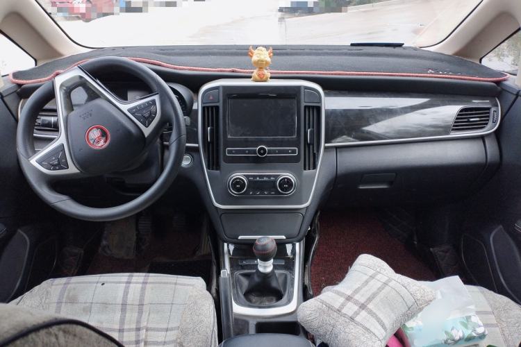 Used BYD Song MAX 2017 1.5T Manual Smart Connect Luxury 7-Seater
