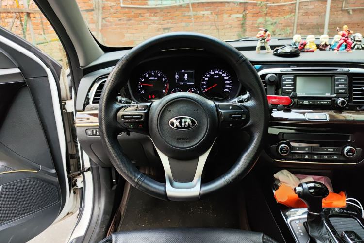 Used Kia K4 2014 1.8L Automatic GLS Steering Wheel