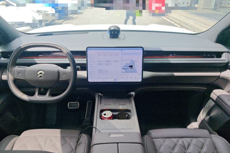Used Nio ES8 2026 Model 6-seat Executive Signature Edition Center Console