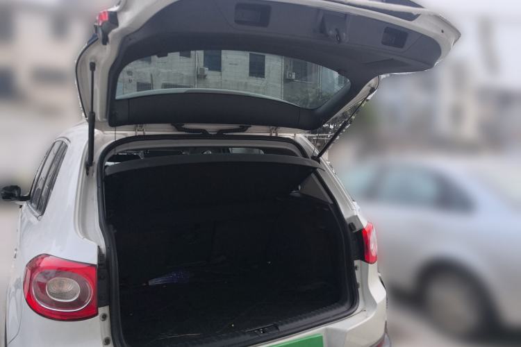 Used Volkswagen Tiguan 2012 1.8TSI Automatic Two-Wheel Drive Elite Edition Trunk